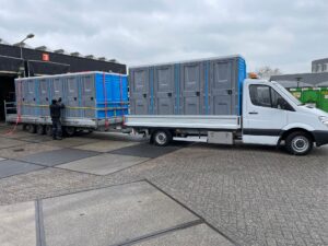 Mobiele toiletcabines transport