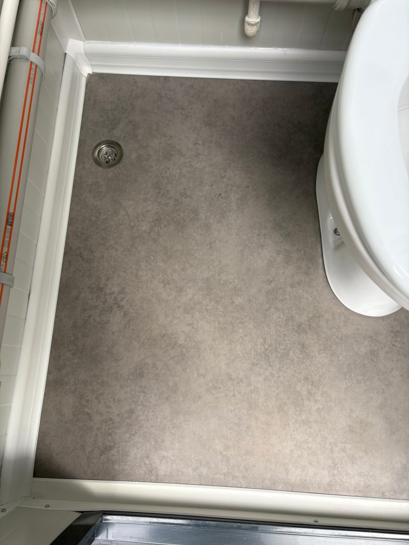 Vloerput toilet unit