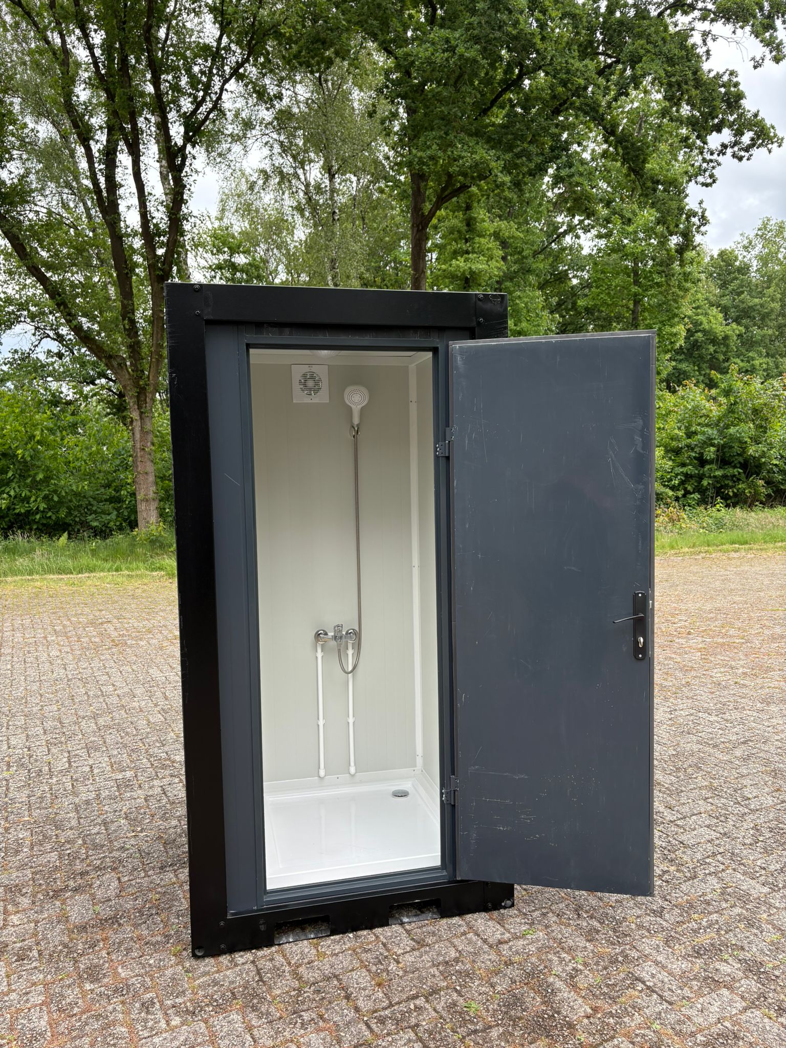 Douche unit luxe met open deur Camping douche kopen