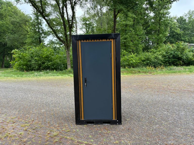 Voorzijde toilet unit campingwood