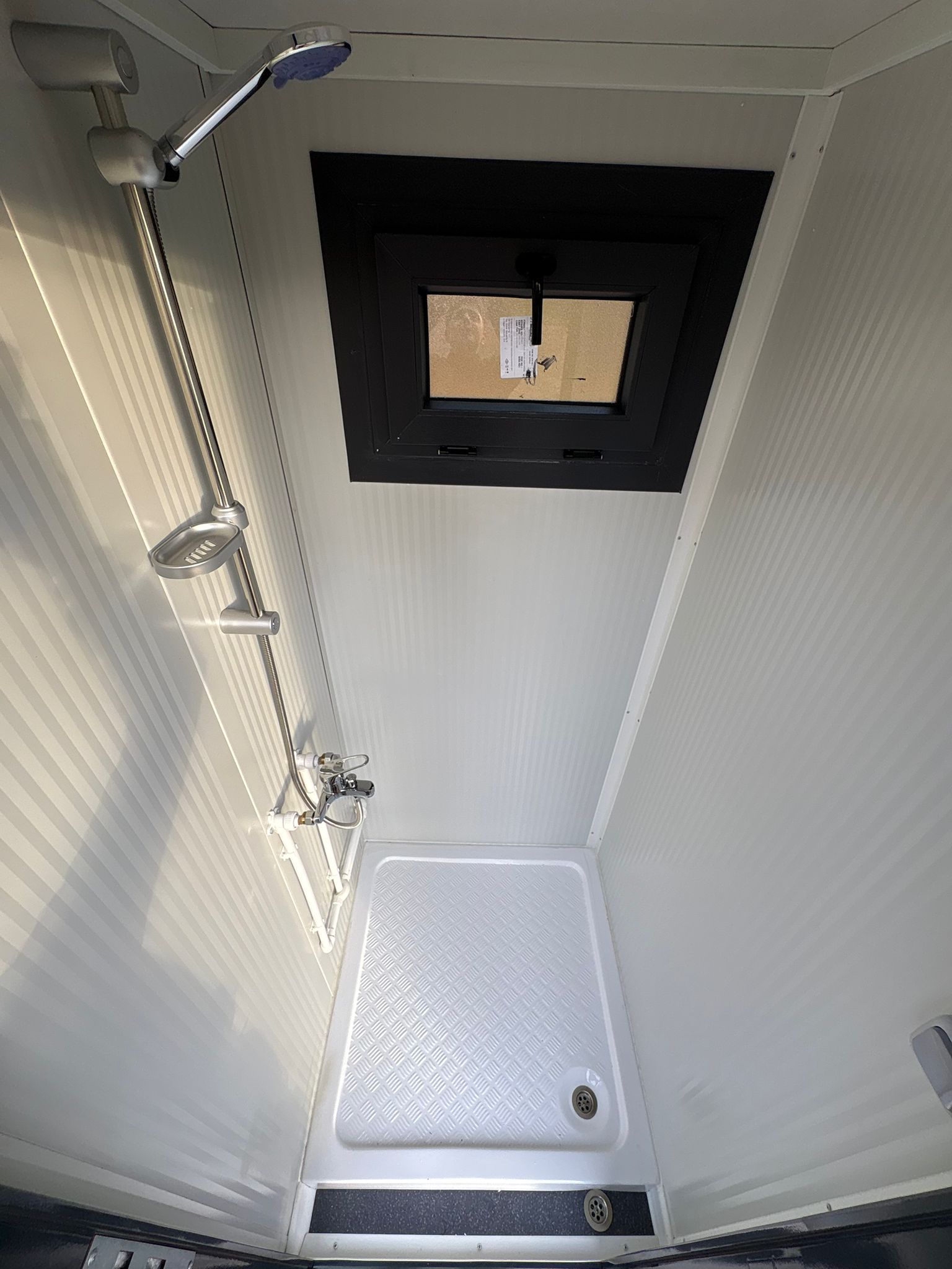 Doucheruimte toilet en douche unit Doucheruimte toilet + douche unit