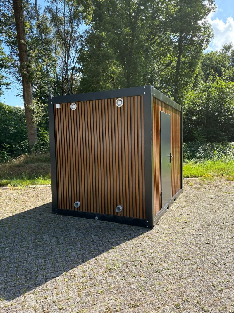 Buitenzijde badkamer unit 3