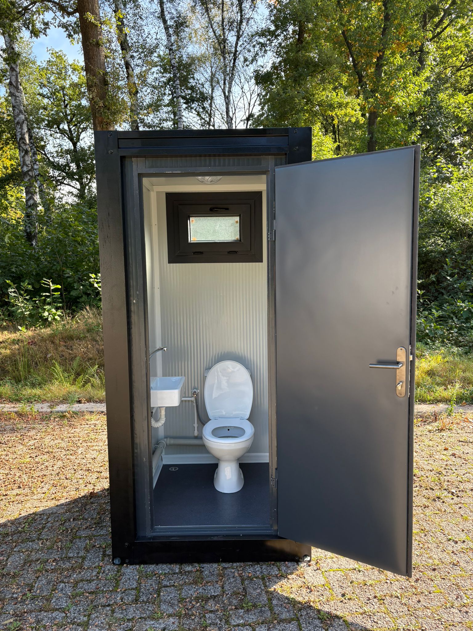 Toilet unit kopen inclusief raam Toilet unit met raam