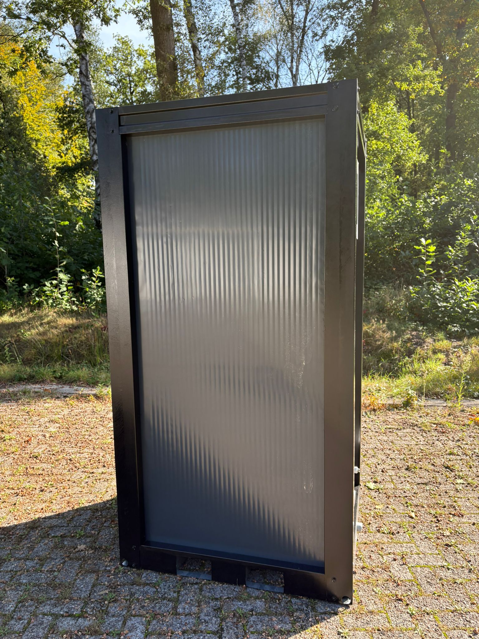 Buitenzijde toilet unit luxe met raam Buitenzijde toilet unit luxe