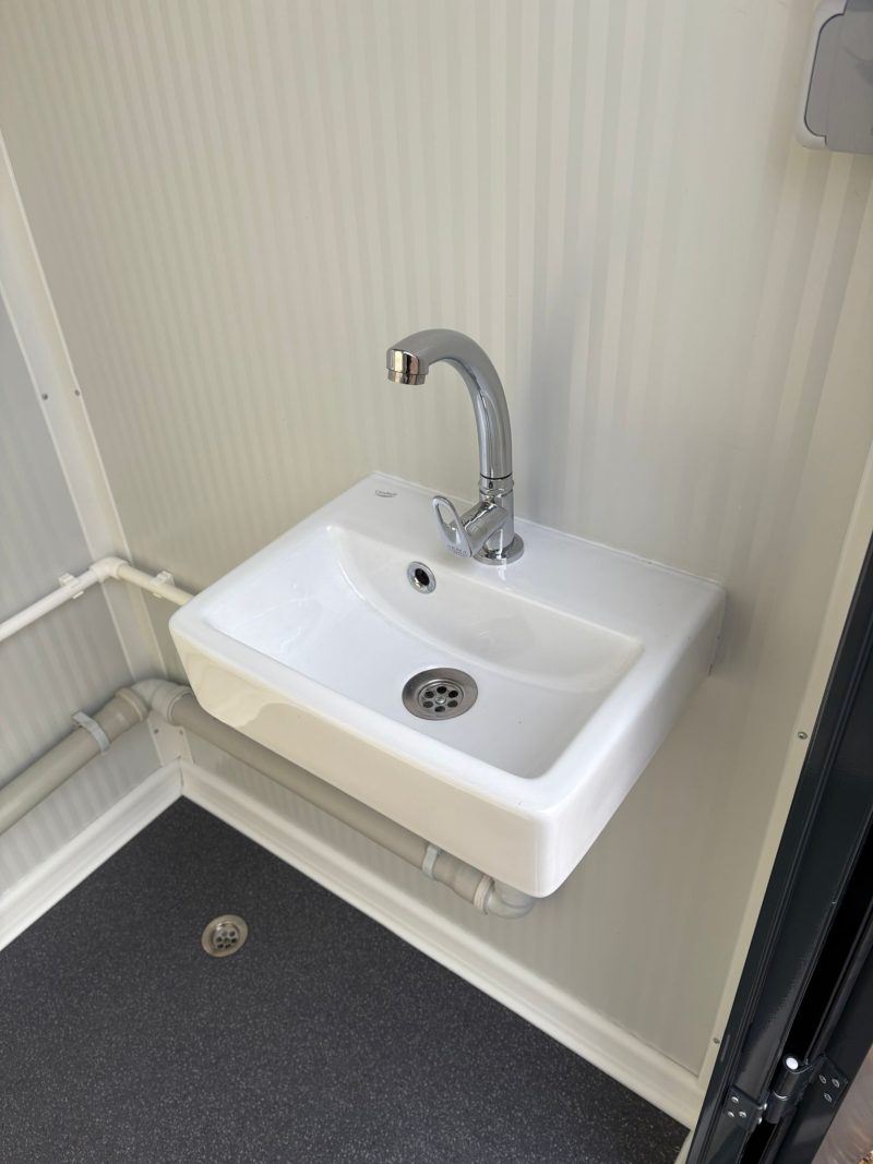 Fontein set toilet + urinoir unit
