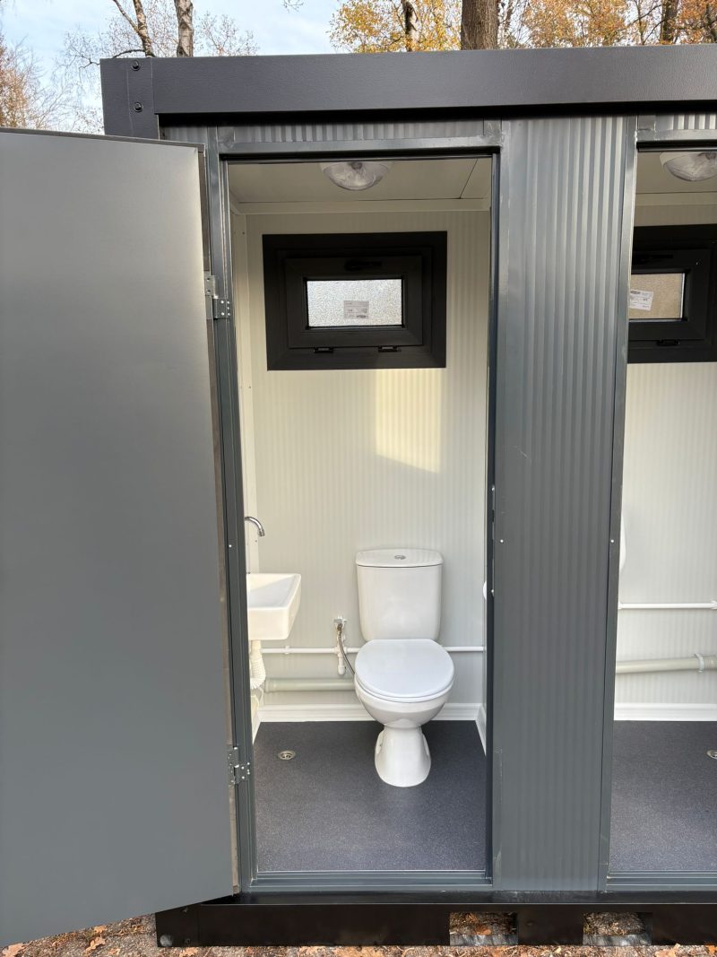 Linkerkant toilet + urinoir unit