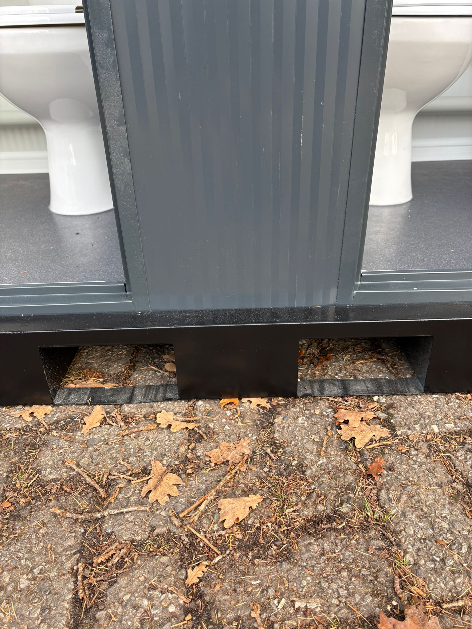 Heftruck sleuven Heftruck sleuven Dubbel toilet unit