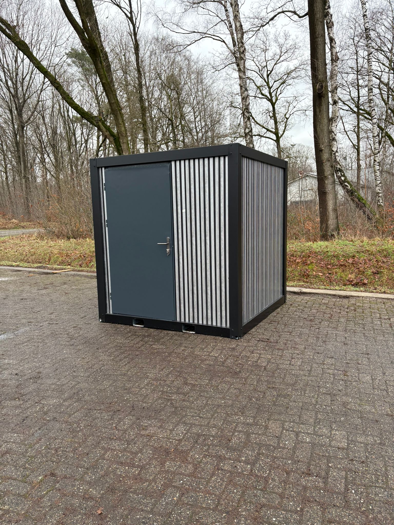 MIVA toilet 27