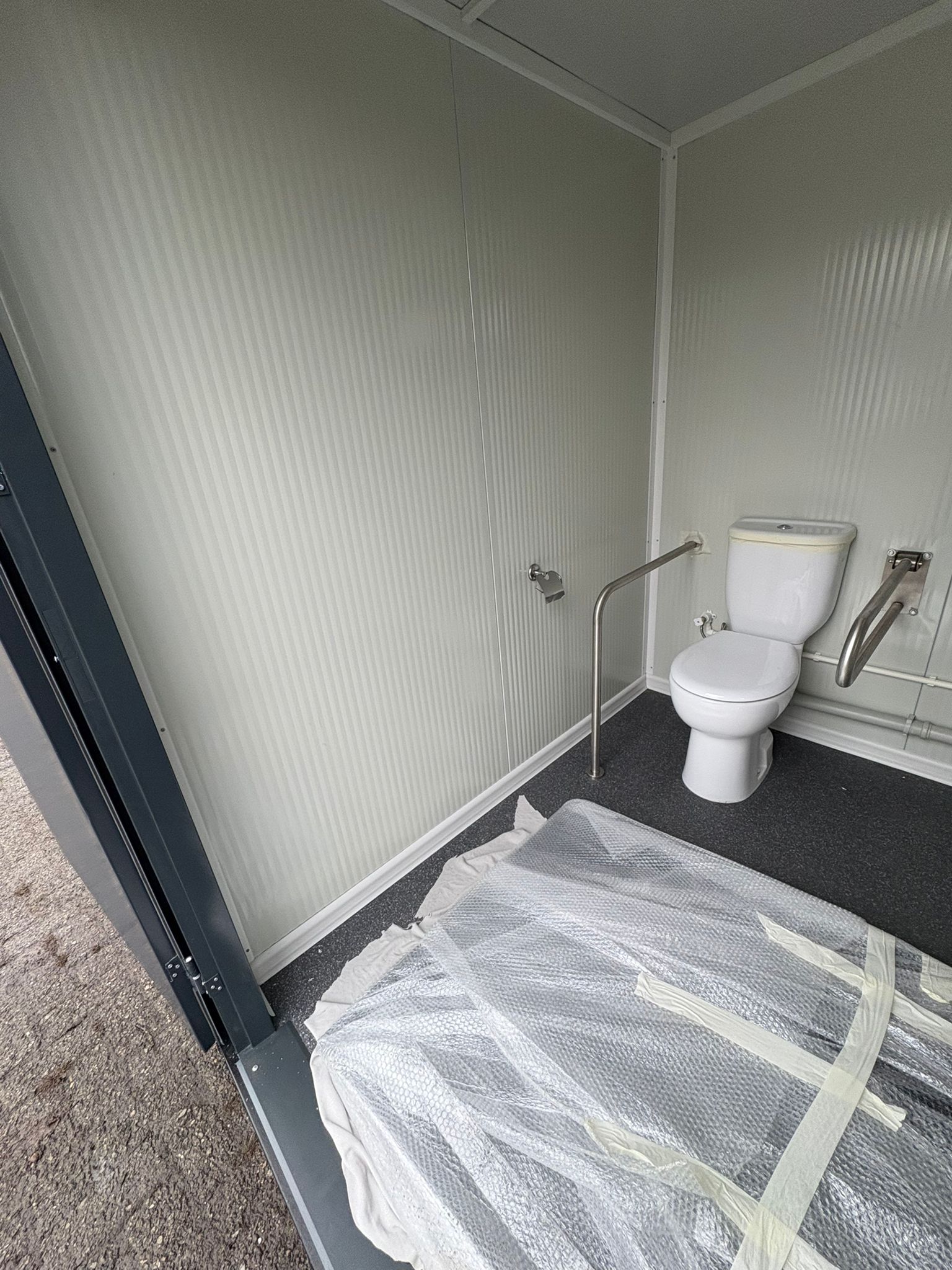 MIVA toilet 8