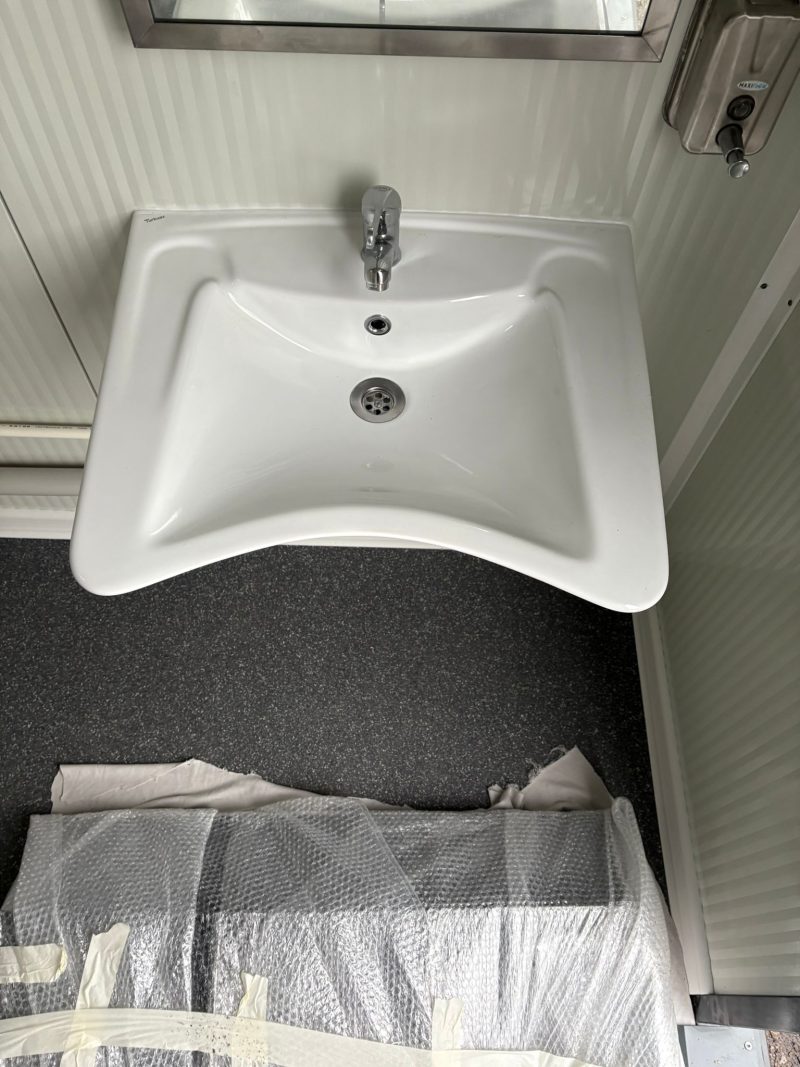 MIVA toilet 9
