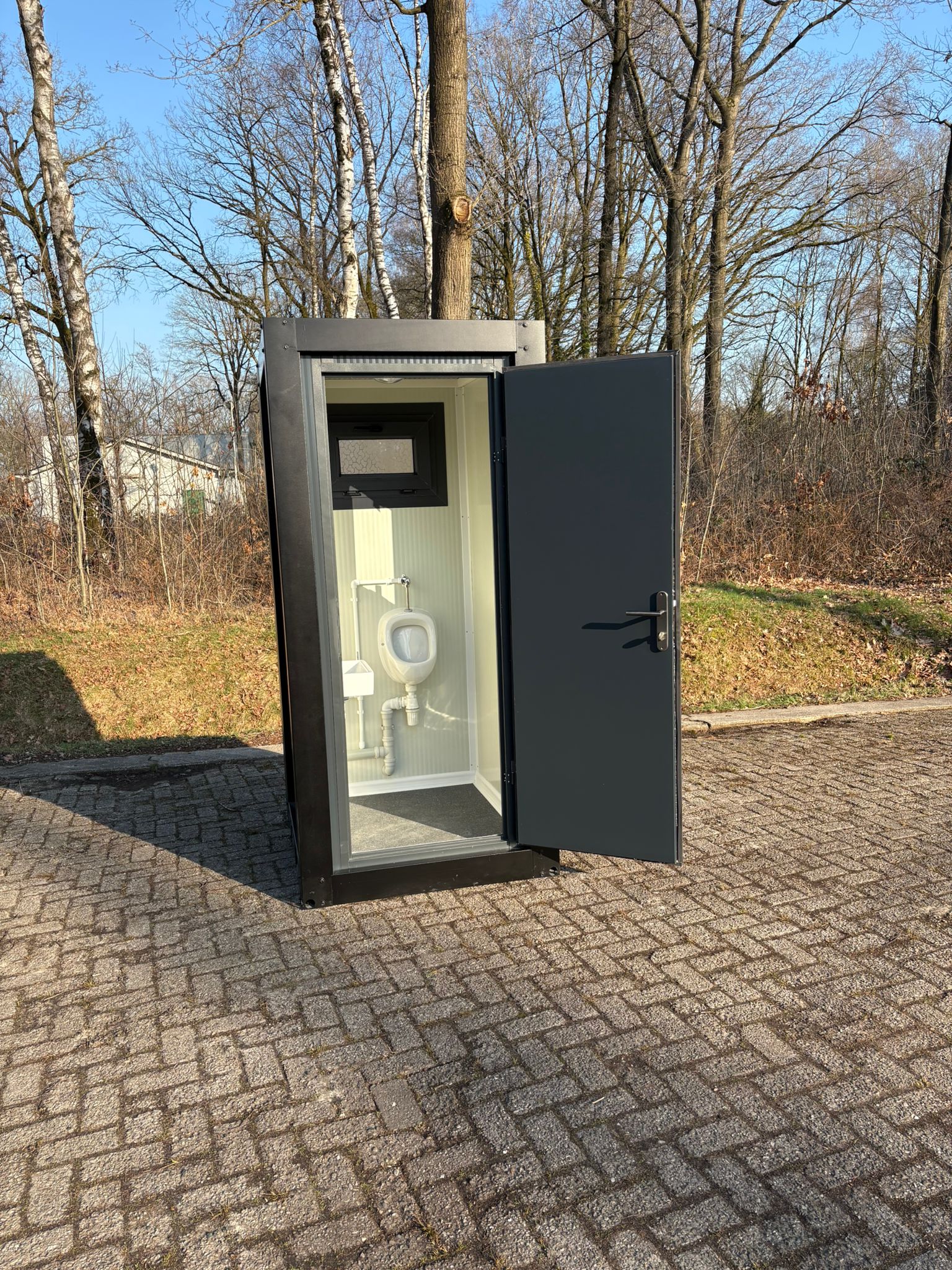 Foto voorkant urinoir unit