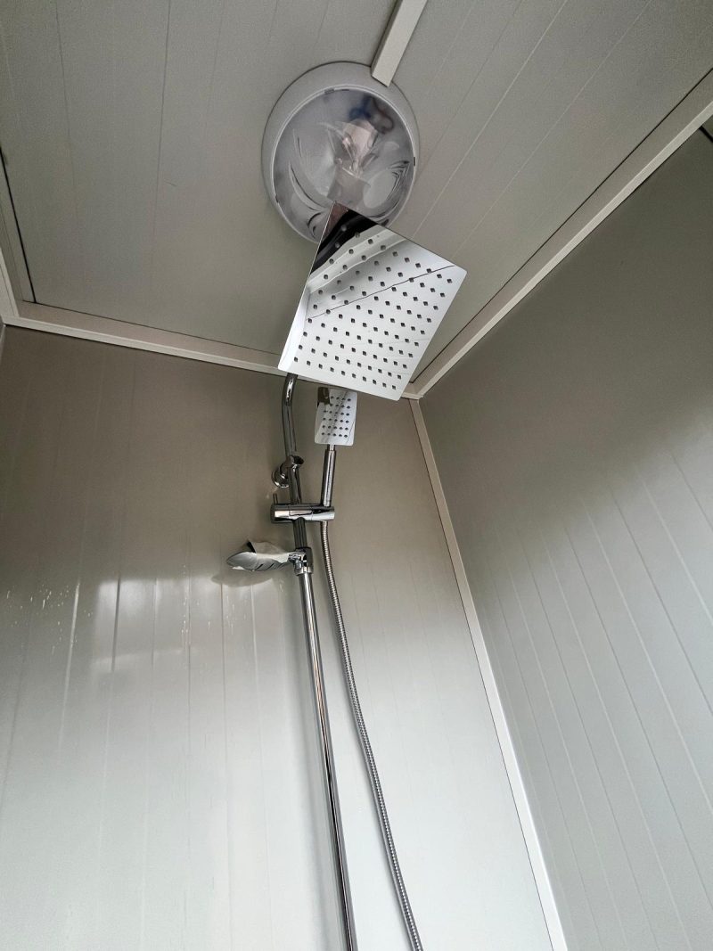 Sanitair douche ruimtes 4