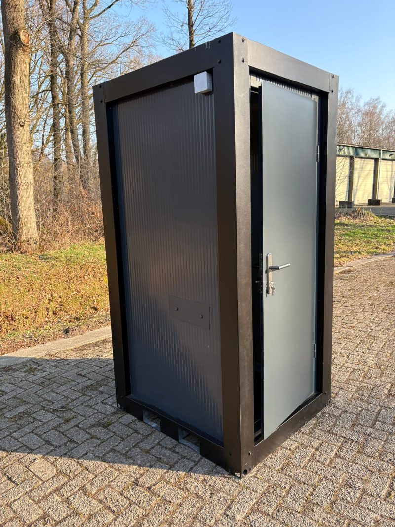 Urinoir unit zijkant buitenzijde