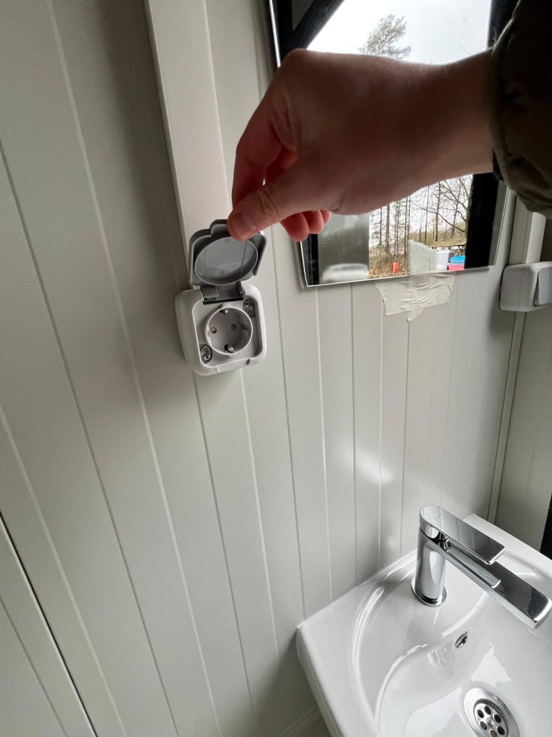 Wandcontactdoos binnenzijde