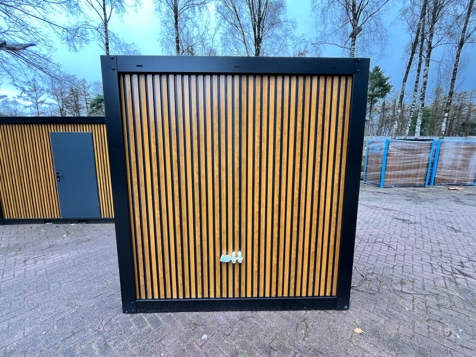 Zijkant unit kopse kant aansluiting wasgelegenheid